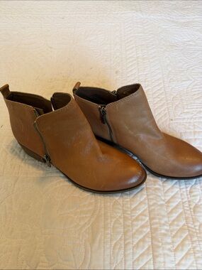 Lucky Brand Women's Cognac Leather Ankle Booties with Side Zip